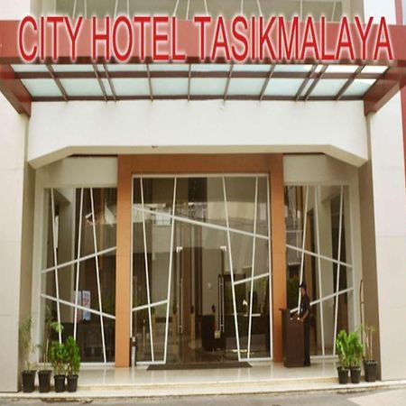 City Hotel Tasikmalaya Esterno foto