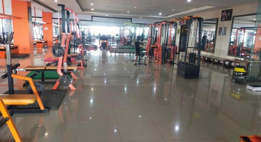 City Hotel Tasikmalaya Esterno foto